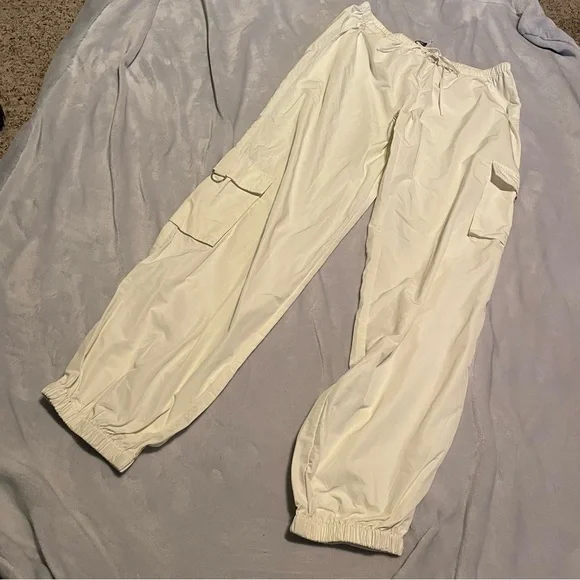 NWT Tiger Mist trinity jogger in white - Picture 5 of 6